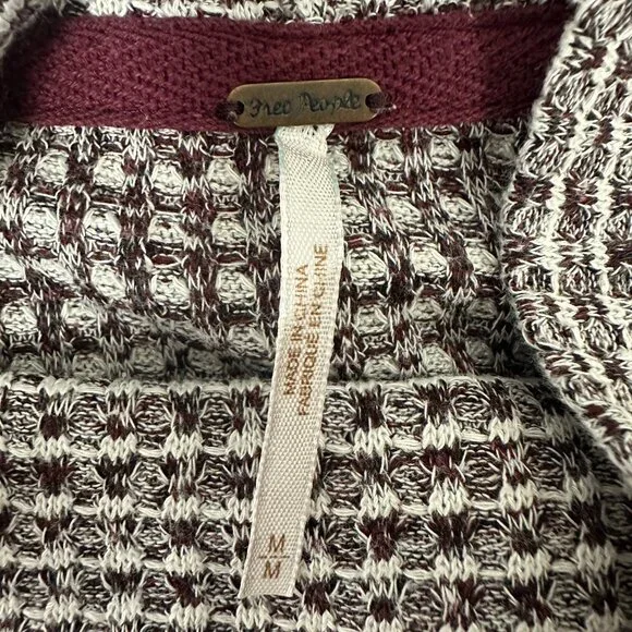 Free People Waffle Knit Mock Neck Long Sleeve Crop With Thumbholes Size Medium - Picture 6 of 9